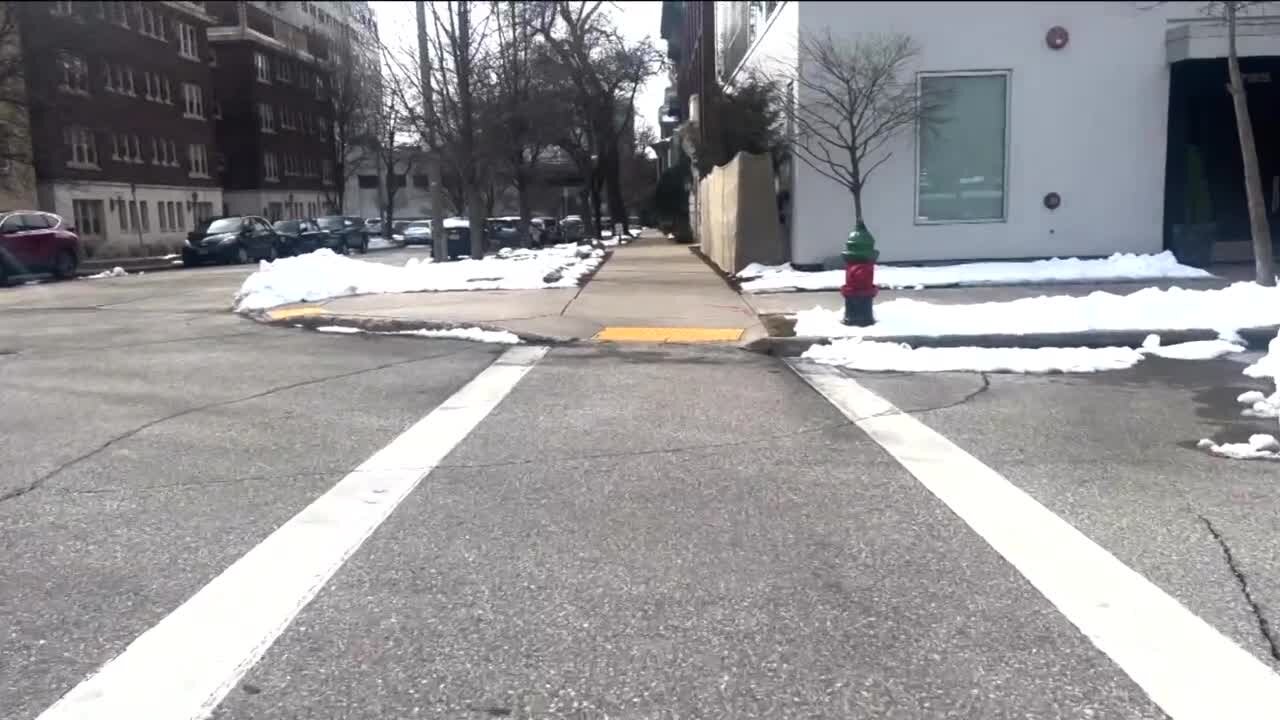 Project Drive Safer: Ensuring pedestrians safety when approaching a crosswalk