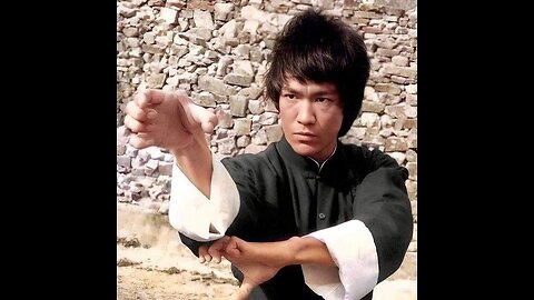 Cross kick Studio Films Bruce Lee Enter the Dragon
