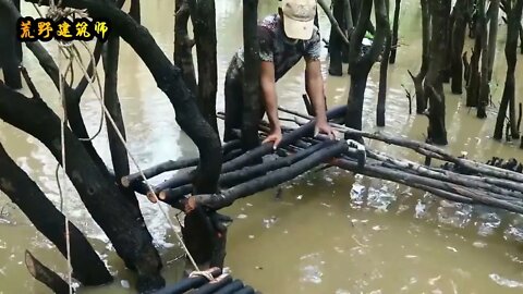 20: The Amazonian swamp forest, the environment is so harsh that people s scalp is numb