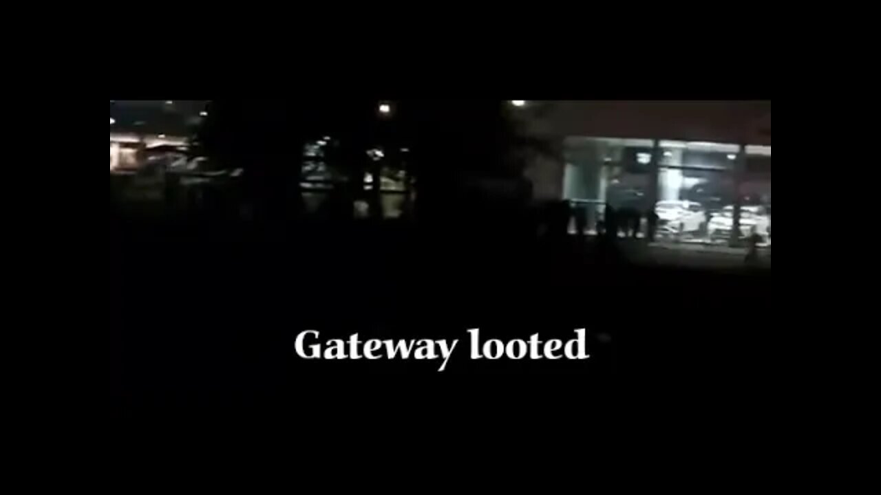 Violence Erupts in SA (12/07/2021)(5)