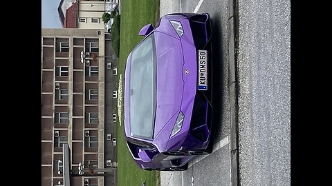 Huracan EVO fly by 😈😈😈