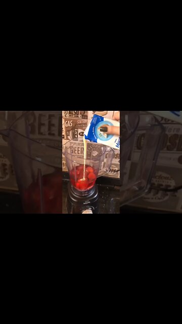 DRINK DE MORANGO DELICIOSO 🍓🍹 | Receitas #Shorts