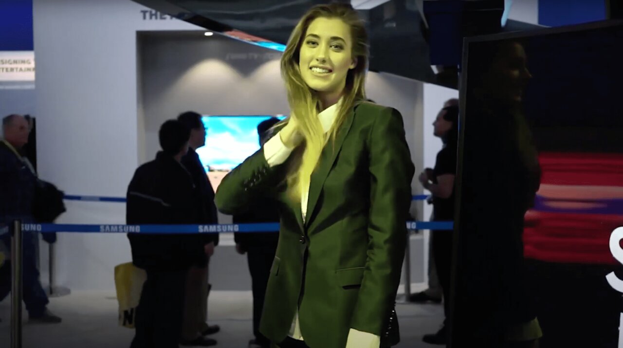 Picking Up Girls at CES (Consumer Electronics Show) 2015