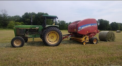 Baling hay 6-8-23