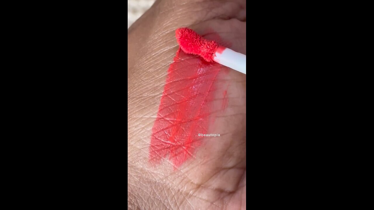 Lakmé absolute matte melt liquid lip colour orange sunshine #lipstickswatch #lakmelipsticks #makeup