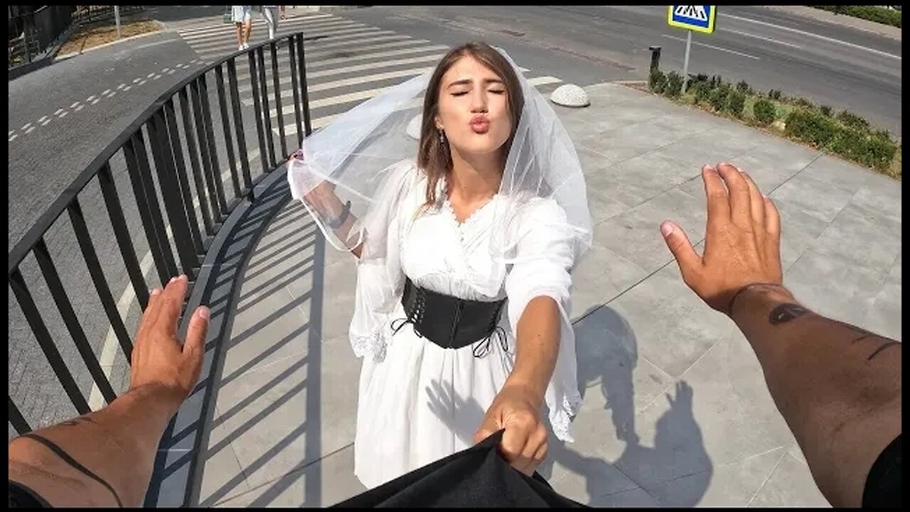 BEAUTIFUL GIRL WANTS ME TO MARRY HER (Parkour POV Love Best) @Celpan.