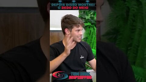 DEPOIS DISSO MOSTREI O DEDO DO MEIO - LUCAS ARRUDA podcast #shorts