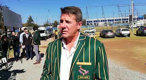 UPDATE 2 - Former Springboks lead tributes to James Small (Soh)