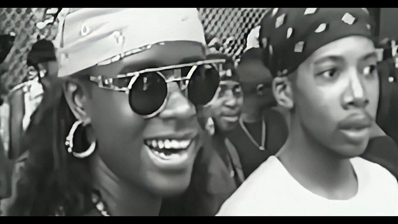 Notorious B.I.G. - Party And Bullshit (EXPLICIT) [UP.S 720] (1993)