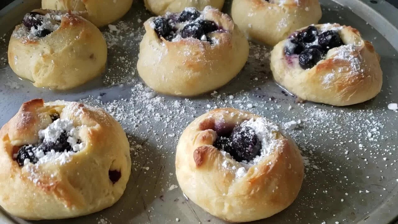 Russian style Blueberry Pies for Easter! 2020