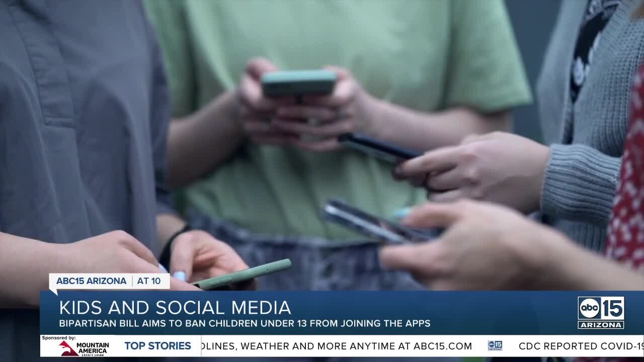 Valley parents discuss bill setting social media age restrictions