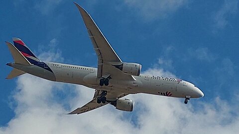 Boeing 787-9 CC-BGE coming from Miami to Fortaleza,Boeing 787-9 CC-BGE vindo de Miami para Fortaleza