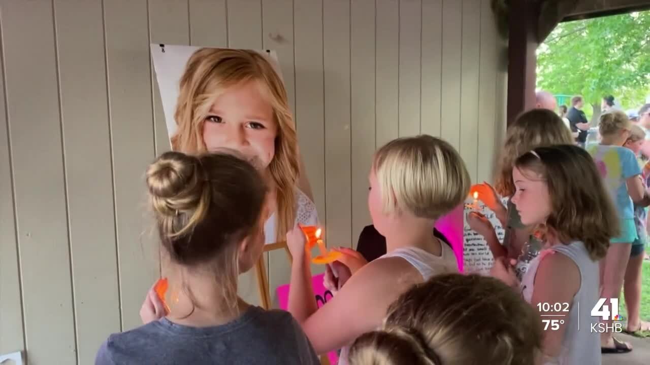 Community gathers to honor 10-year-old girl killed in crash in Douglas County