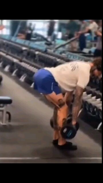 Who let the 🐕s film 😆