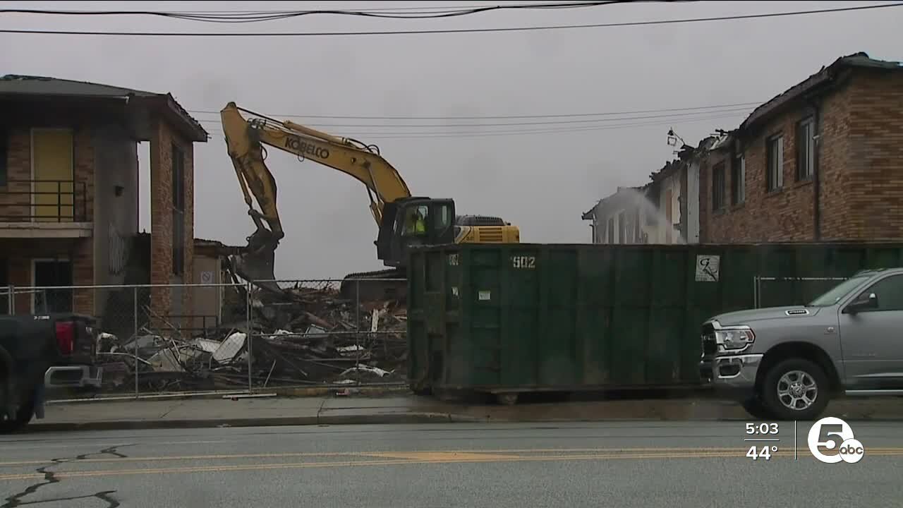 Body found in debris hauled from CLE building hit by arson before demolition