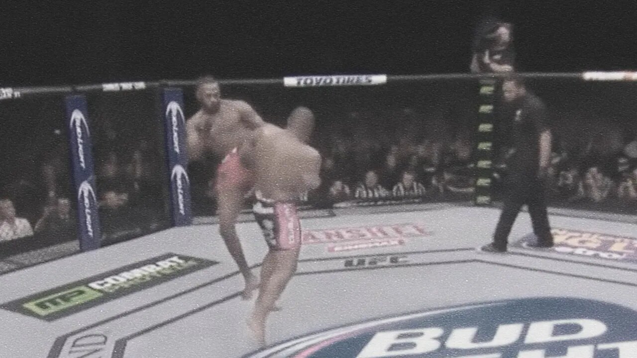 Daniel Cormier Describes Jon Jones Kick