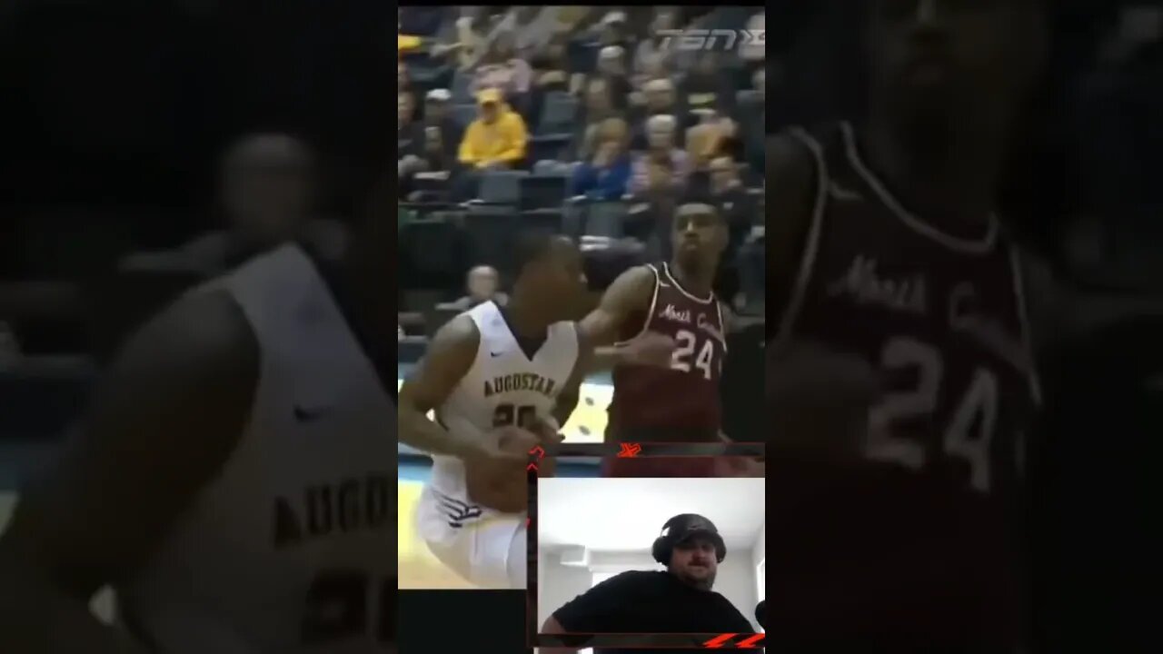 Playing above the rim in basketball has consequences 😎🤣