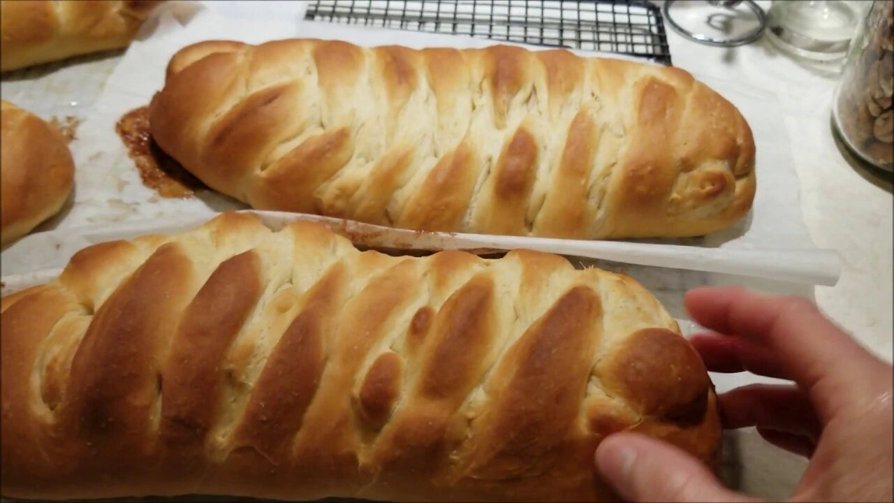 Iced Danish Christmas Braids!