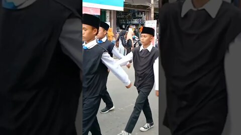SMK PGRI juga tidak kalah hebat . dalam Perlombaan Gerak Jalan Antar SMA Sederajat kota Pagar Alam