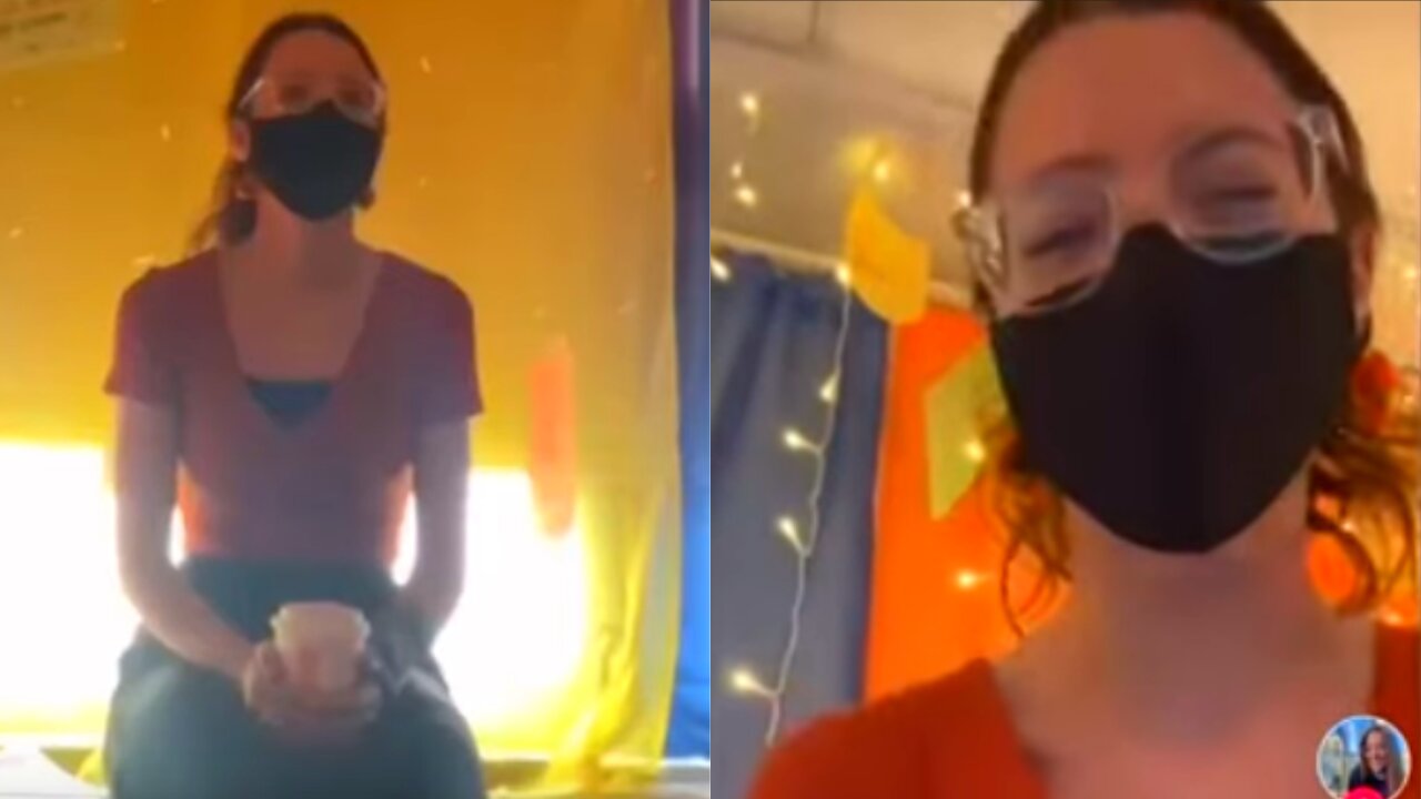 Woke Teacher Tells Class She's Lesbian