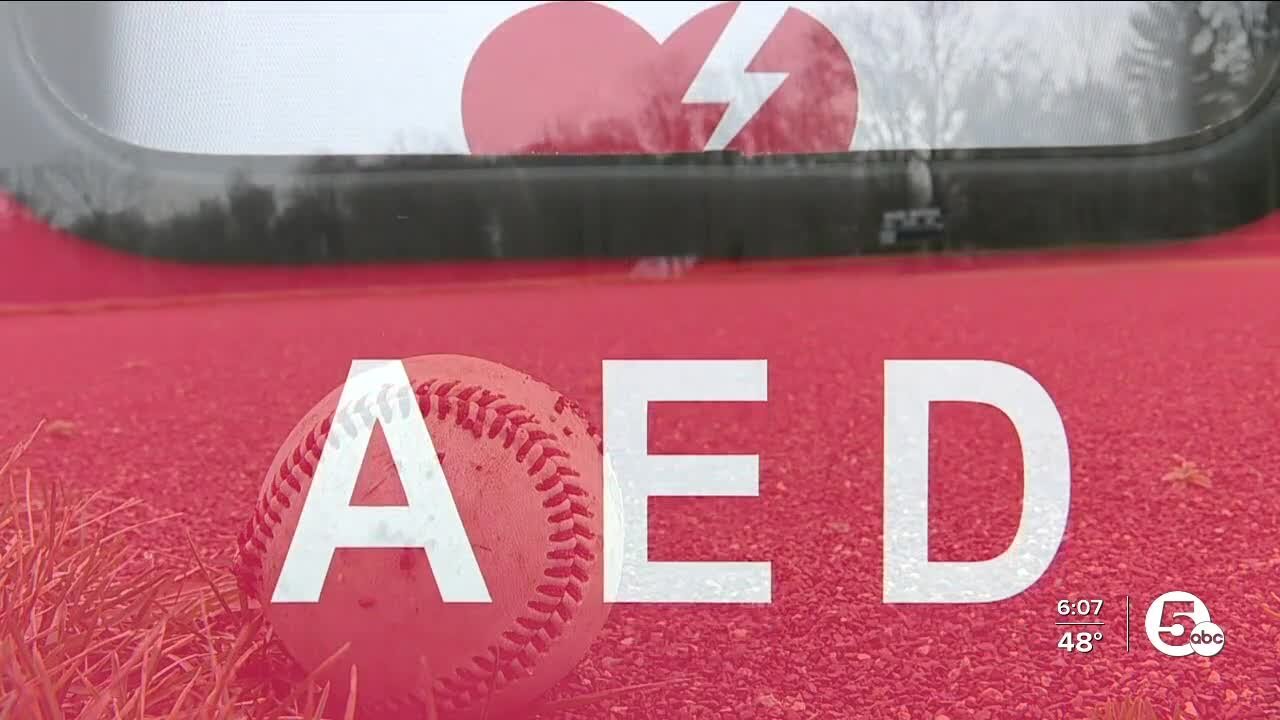 Coach performs CPR to save Cloverleaf baseball player