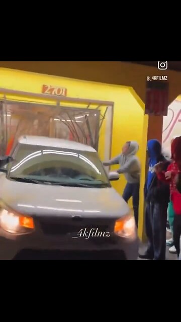 Mob Smashes Car Into Local Bakery, Robs It Of $20K