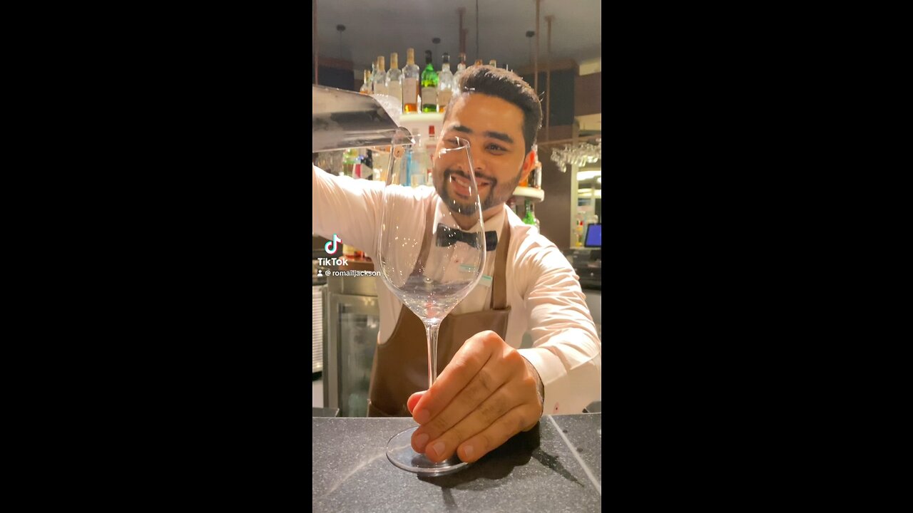 Viral🔥Red wine 🍷 Cocktail in 60 Sec 😳 #cocktail #bartender #viralshorts