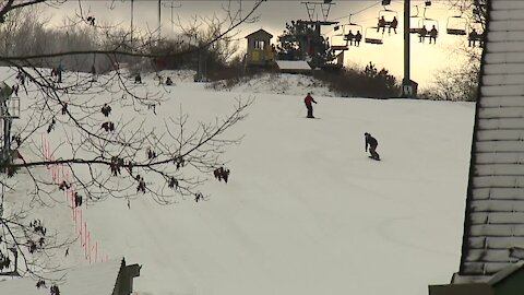 Skiers, snowboarders flock to Boston Mills Ski Resort for opening day