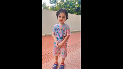 Nice baby girl 👧