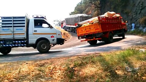 Maredumilli ghat road Dare Drive At Risky Ghat Down Turnings | Truck Driving Skill | Truck Lorry