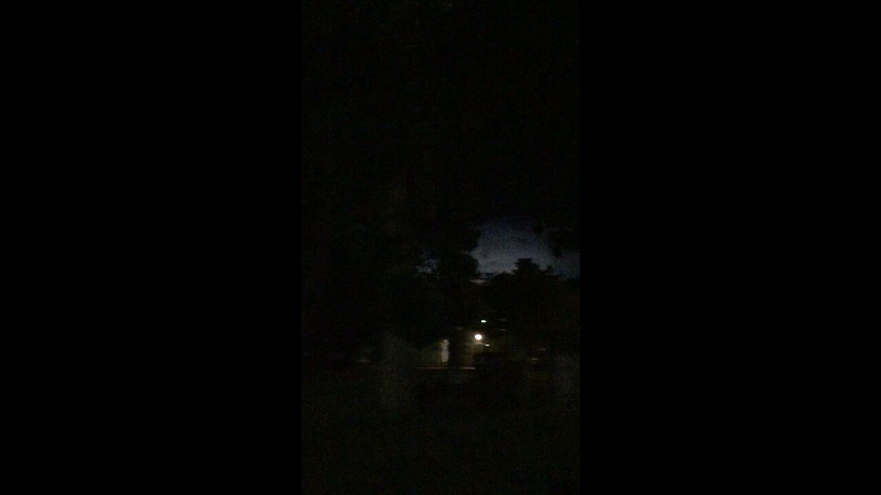 ⛈️ Lighting Storm