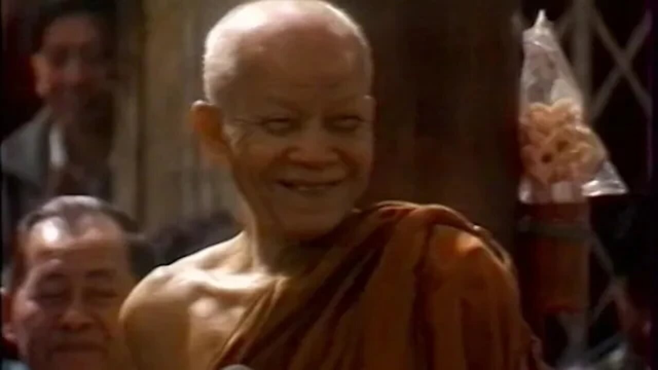 Ajahn Maha Bua I Life at Wat Pah Baan Taad in 1988 I 3/3