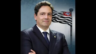 O príncipe e deputado federal Luiz Philippe de Orleans e Bragança está completando 53 anos de idade