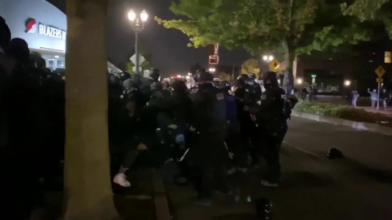 Da Po Po Beats Down ANTIFA Again, Derange Leftie Kills Another Conservative and More