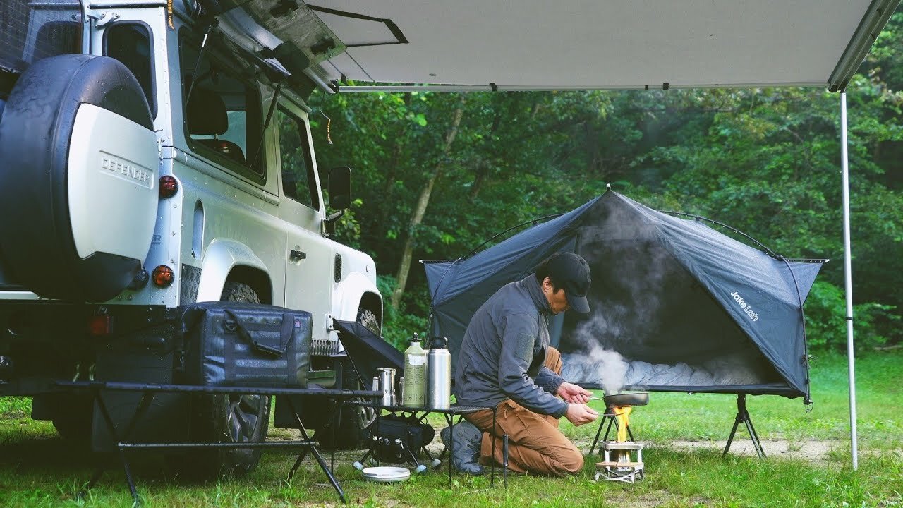 Gadget CAMPING MAN / Hill Of Heavy Rain, Windy, Silent And Sunshine / Defender Car Camp