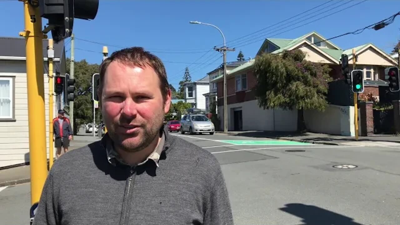 How To Use Street Side AC EV Charging with a BYO Cable and a Charge.Net.NZ Auckland and Wellington.