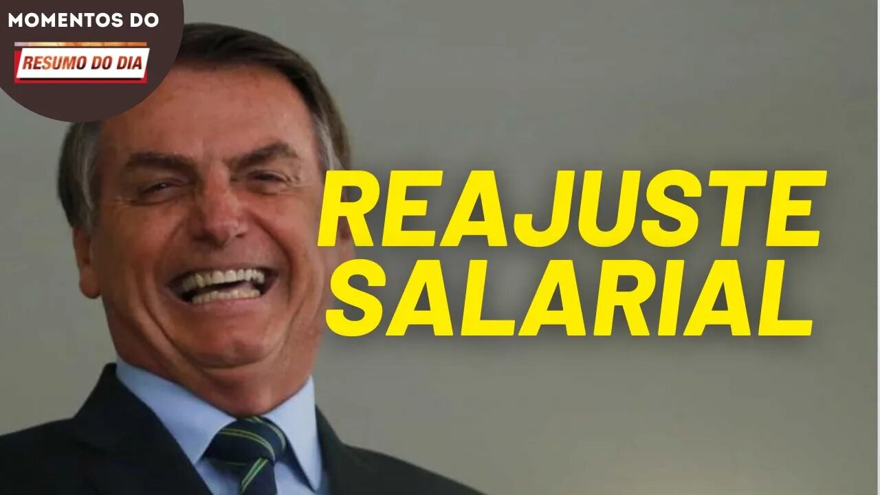 Bolsonaro desconversa sobre salário dos servidores | Momentos