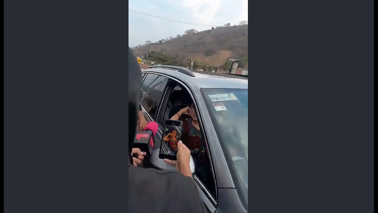 Mexican Presidential Candidate Claudia Sheinbaum's Convoy Intercepted by Armed Cartel Members