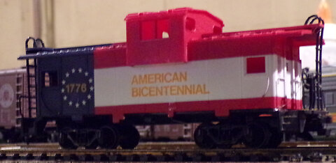 Bachmann 1776 NW HO Caboose Archology 01