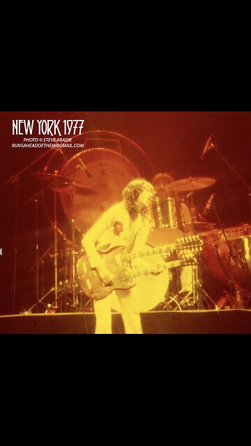 Rock 🎸 n’ Roll ( excerpt ) ~ LED ZEPPELIN ( Live )