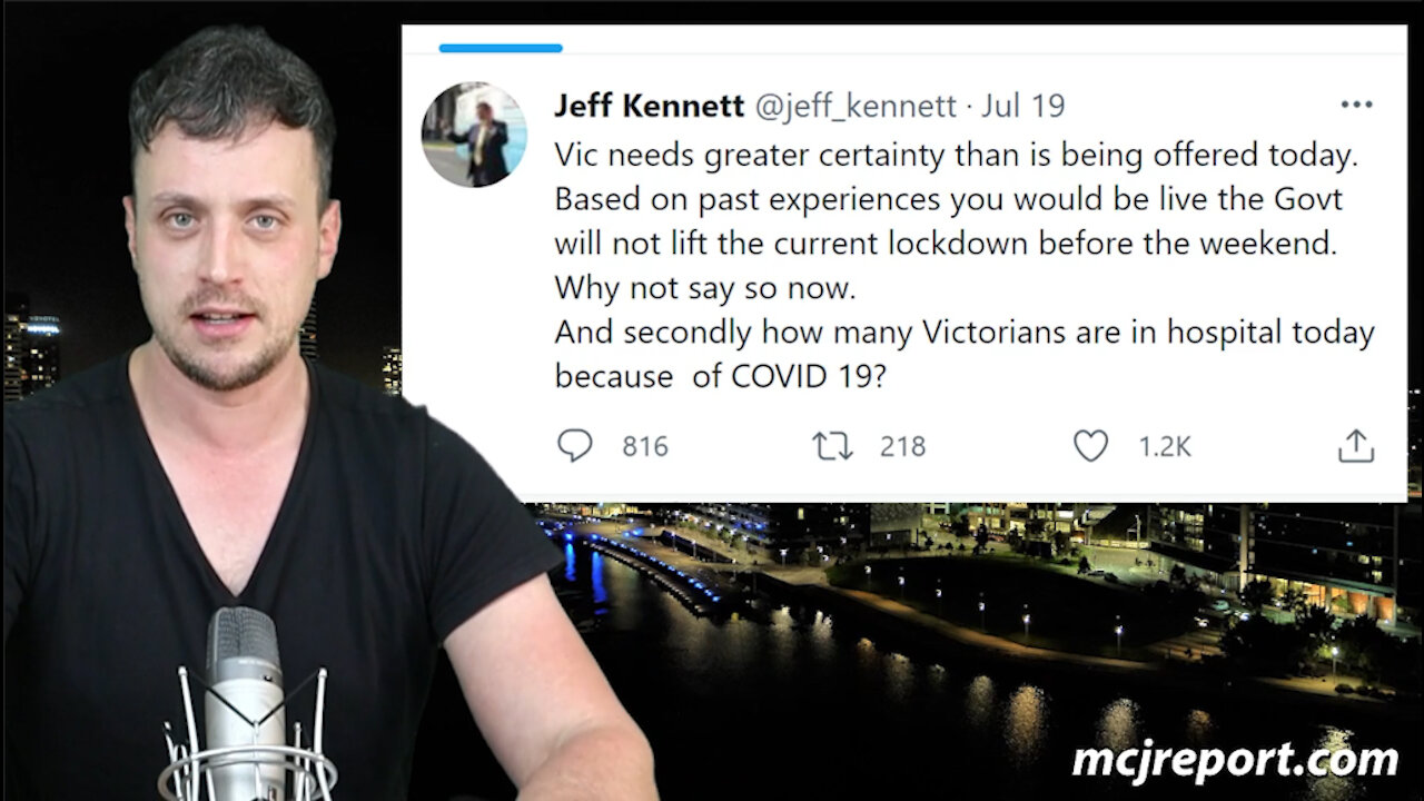 Daniel Andrews calls for unvaccinated to be banned from stadiums