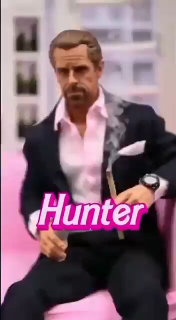 Biden Family Barbie Set 😂😂