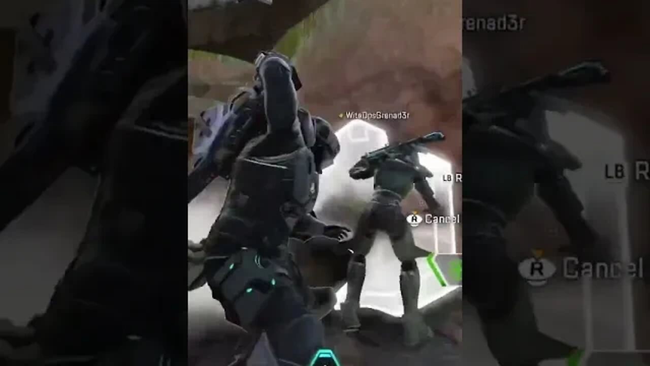 🏰 Clutches #apexlegends #shorts #youtubegaming