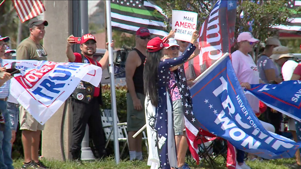 Trump supporters hold rally, call indictment 'witch hunt'