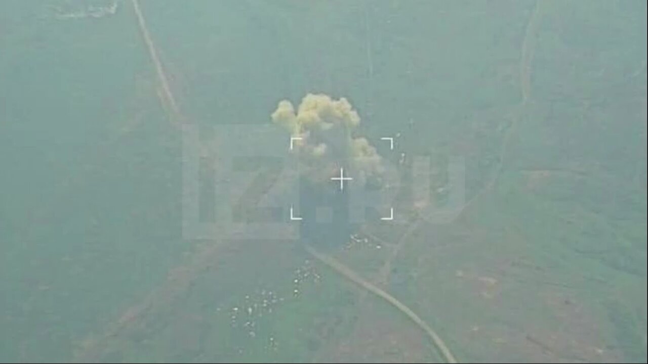 Russian TOS-1 heavy flamethrower destroys M777 howitzer battery near Lisichansk