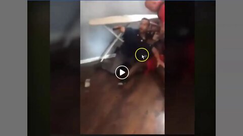 Cops Are Outnumbered & Get Over Their Heads - Lucky People Did Not Fight Back