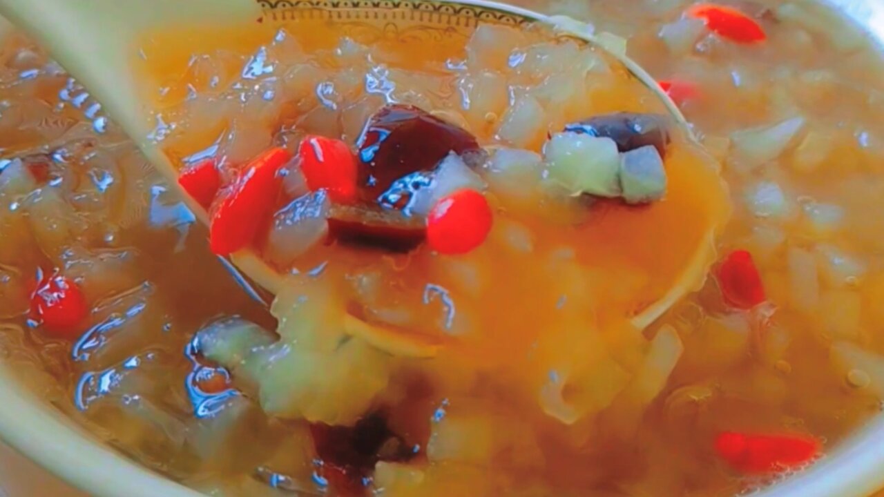 Drink white fungus soup in winter. I'll show you step-by-step.