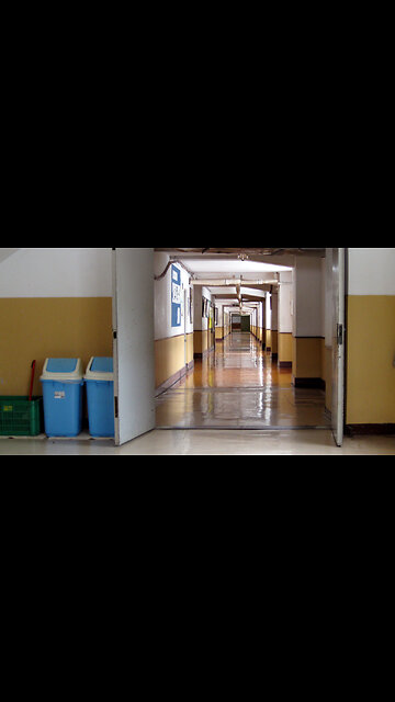 High School Teacher Placed on Leave After Allegedly Giving Lesson on Pleasing the ‘Booty Hole’