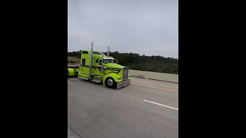 Kenworth W900