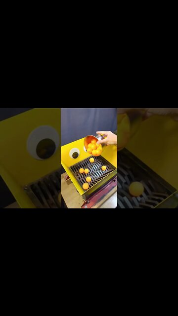 Satisfying Shredder Machine eating objects
